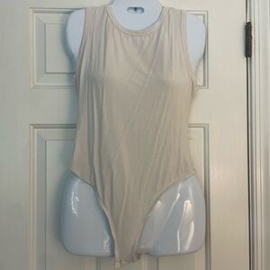 🩷 3/$18 Sleeveless Cream Bodysuit round neck bodycon viscose material